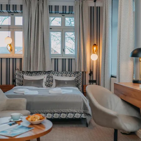 Platinum Adults Apartment